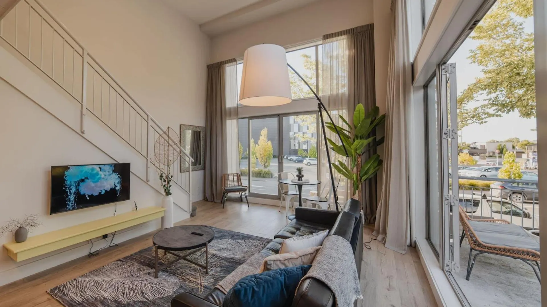 Дом отдыха Cbd Edge - 2Br Home With Balcony Sleeps 4 Крайстчёрч