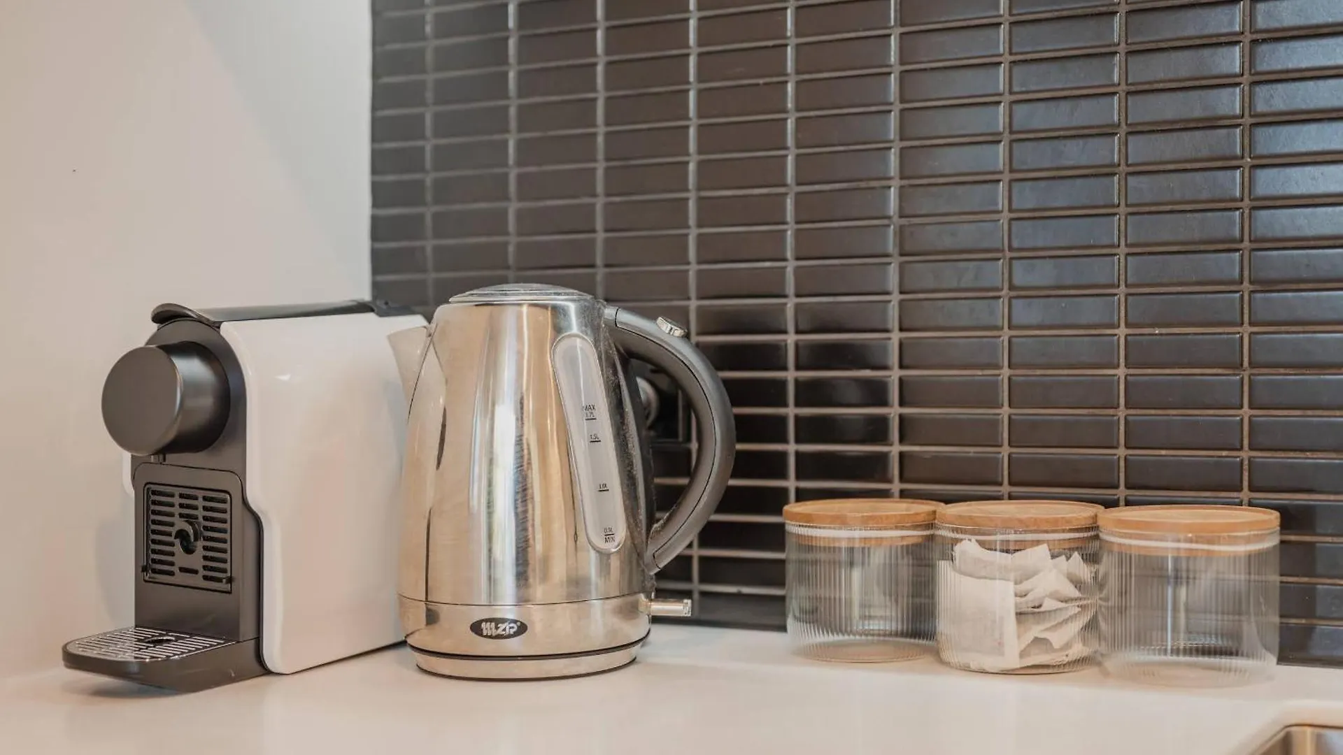 Cbd Edge - 2Br Home With Balcony Sleeps 4 Christchurch 0*,